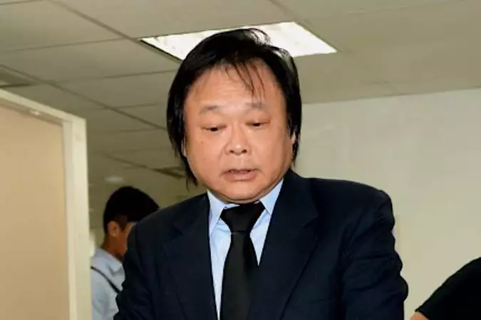 帶妹上摩鐵再被拍 王世堅快閃道歉 - 政治 - 自由時報電子報